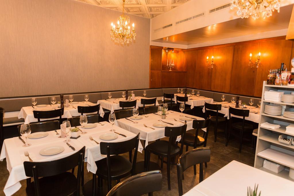 Stadthof Budget Hotel Basel City Center Ngoại thất bức ảnh