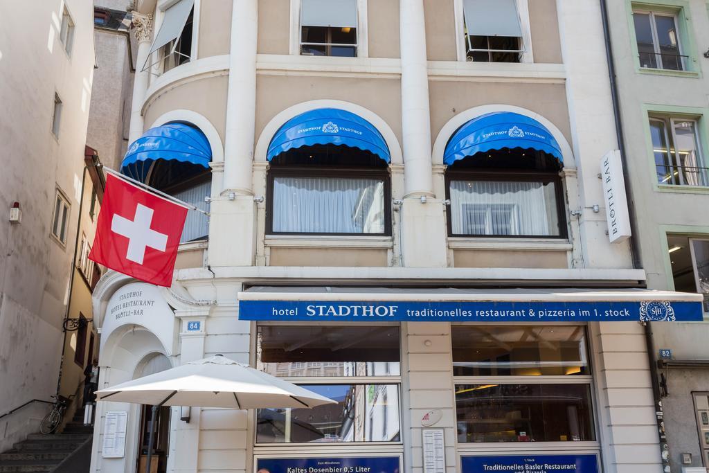 Stadthof Budget Hotel Basel City Center Ngoại thất bức ảnh
